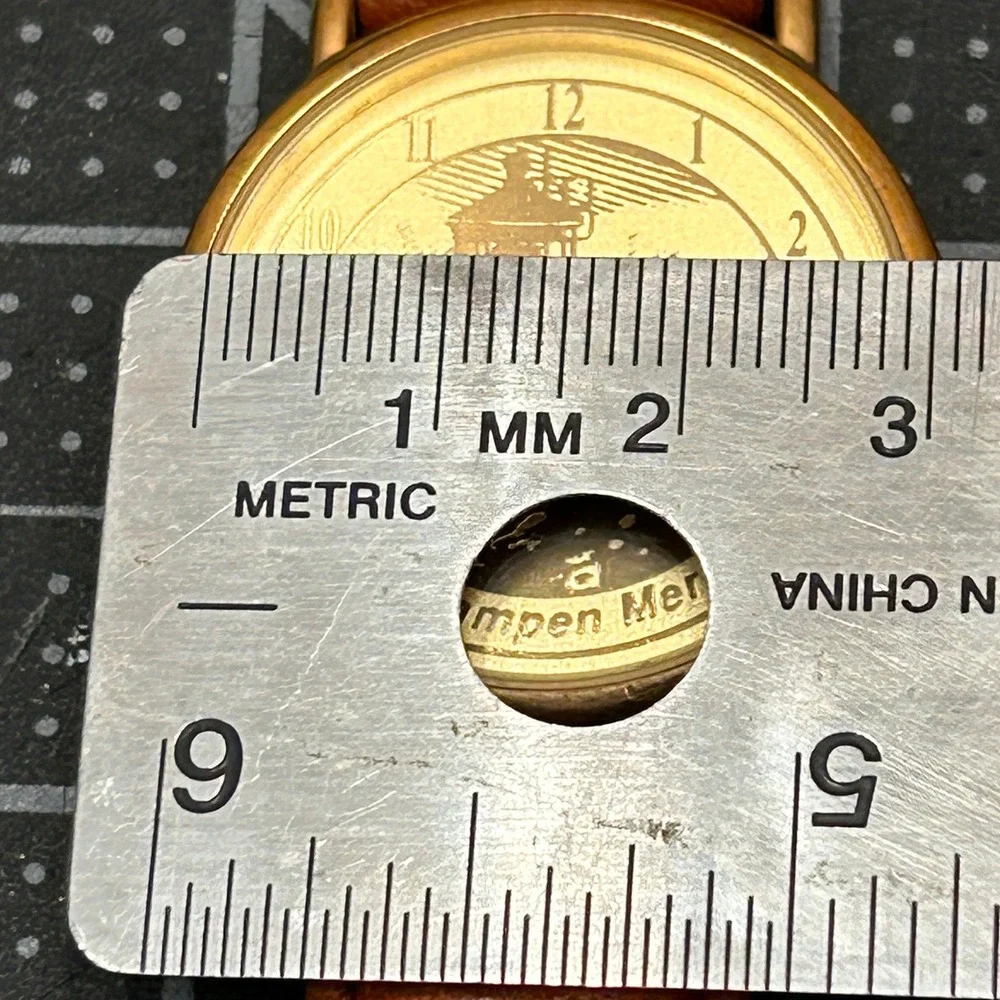 Van Kampen Merritt Lighthouse Watch Gold Tone Case Brown Leather‎ Band Vintage